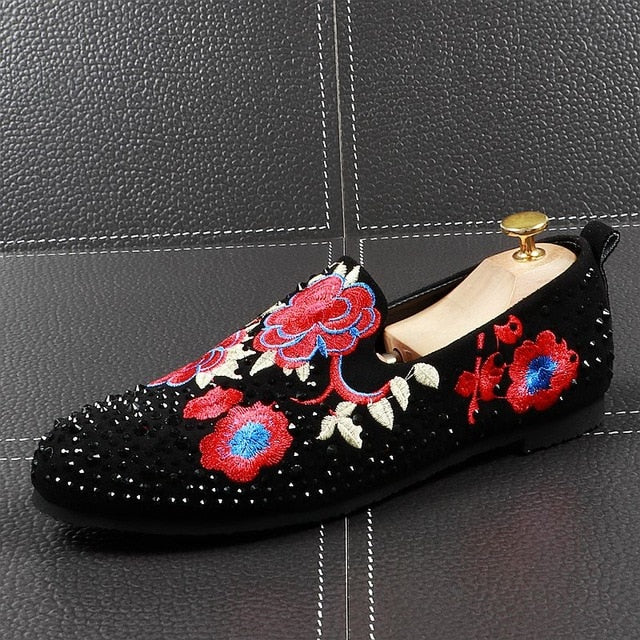 Black with Crystal and Flowers Embroidery Pattern Men Loafers Shoes