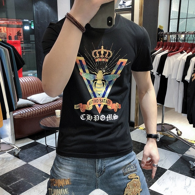 V Bee Crown Sequins Decorated T-Shirt