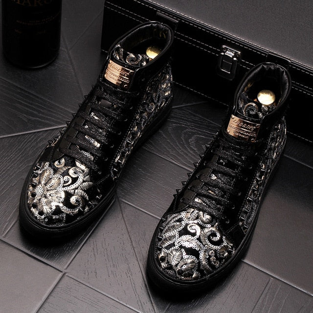 Classic Pattern with Rivets Punk High Top Style Men Sneaker