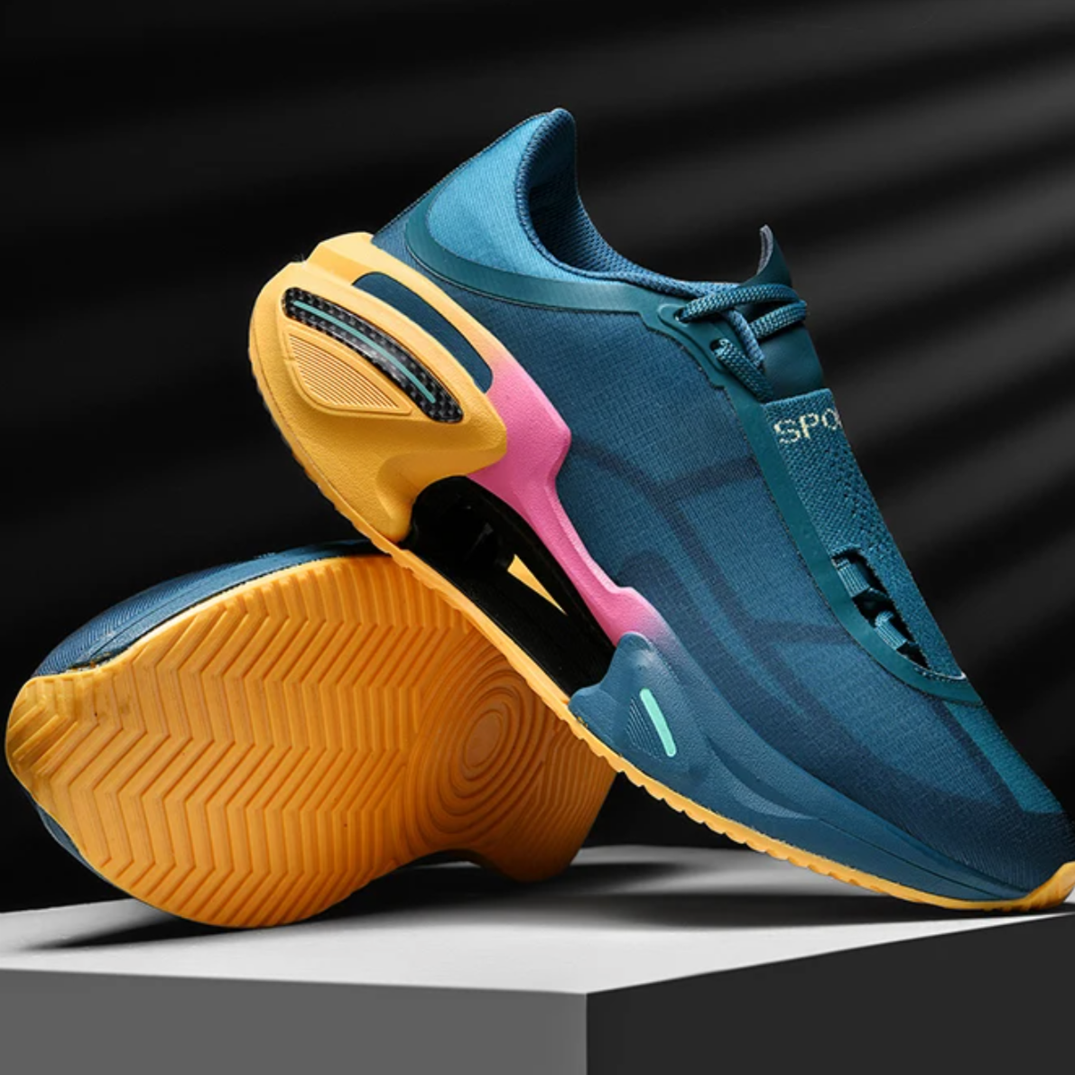 Breathable Lightweight Comfortable Sport Sneakers