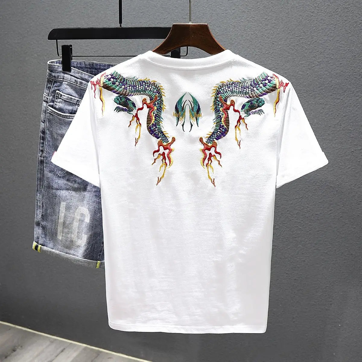 Dragon Embroidered Short-Sleeved T-Shirt
