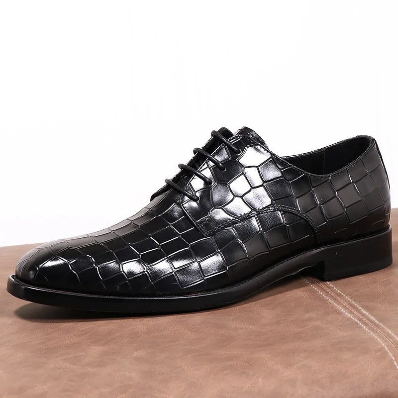 Crocodiles Pattern Style Black Leather Shoes