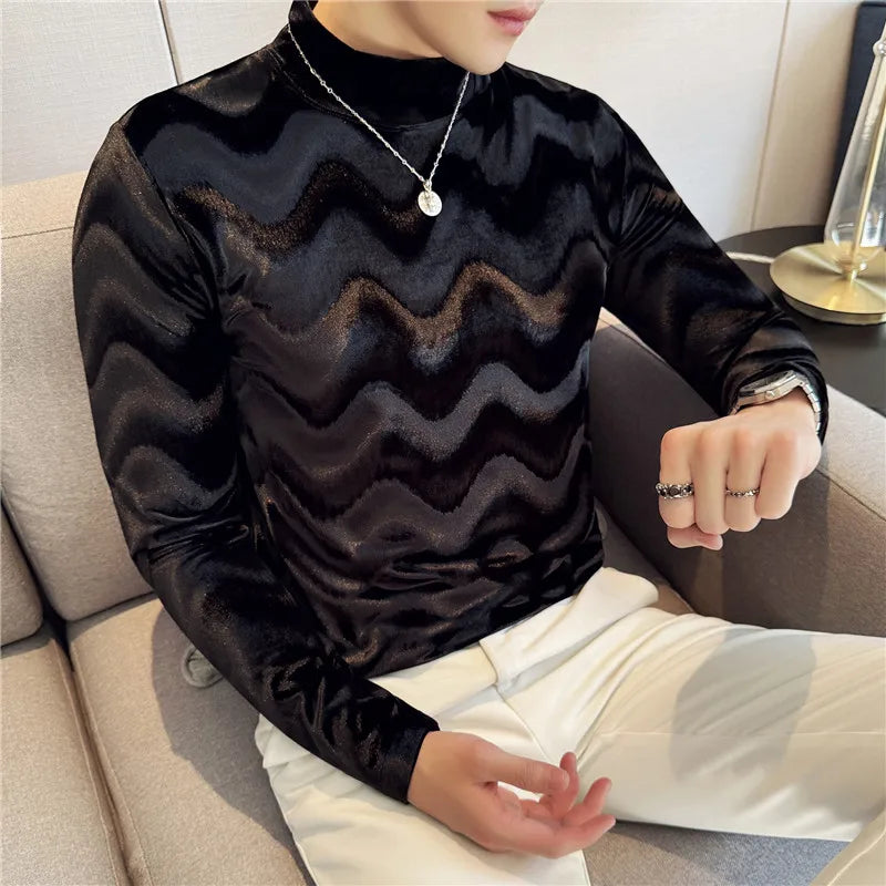 Solid Geometric Wave Velvet Fit T-Shirt