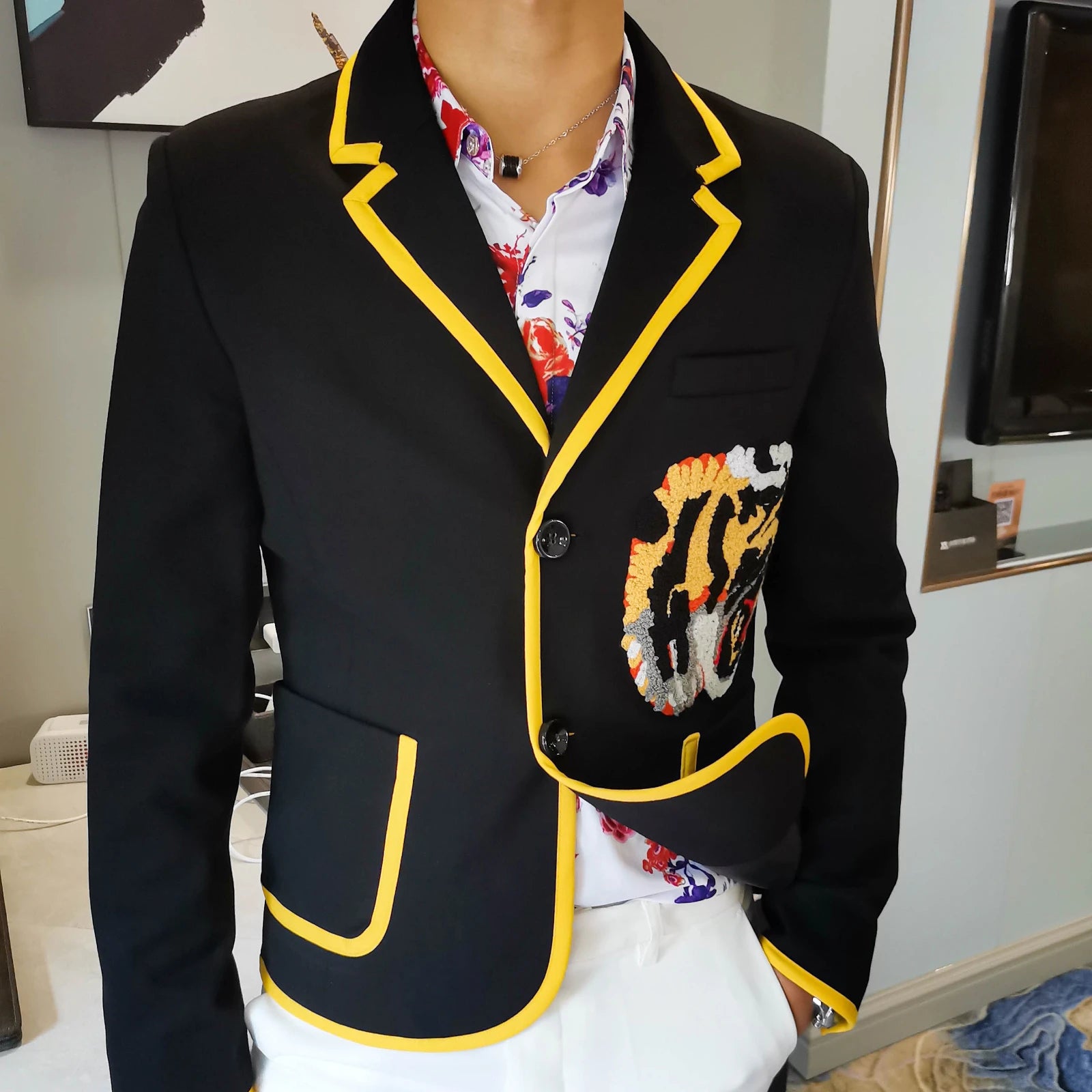 Black Flocking Tiger Head Blazer