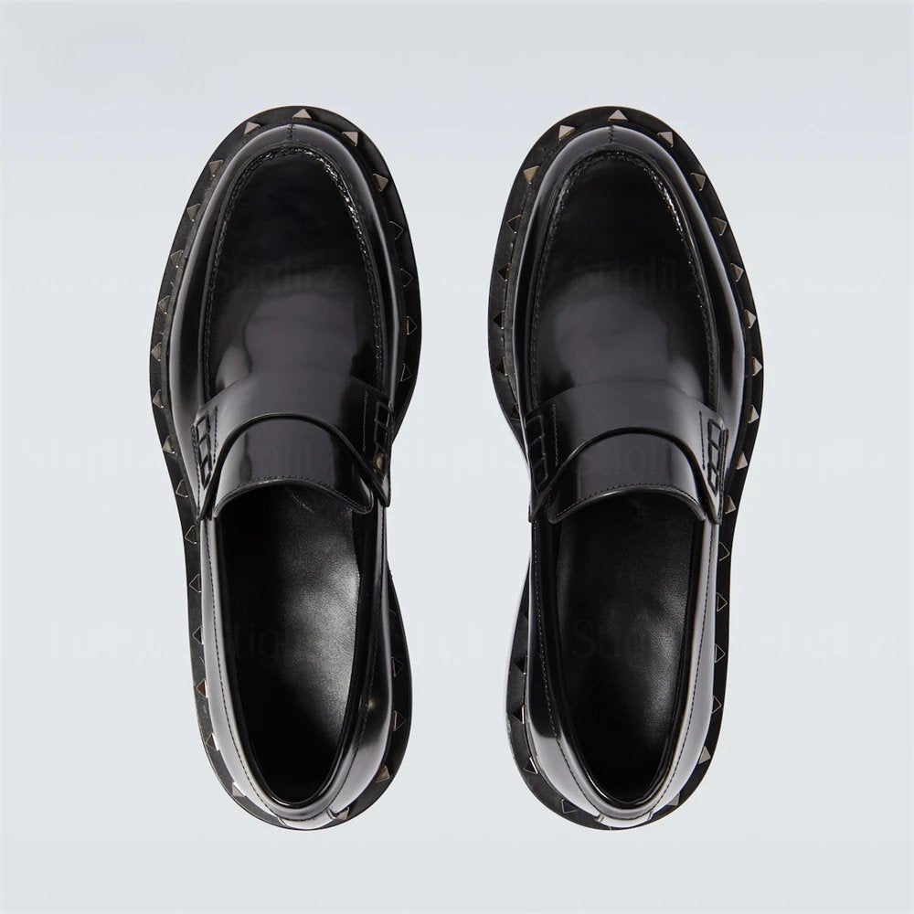 Rivet-Studded Around Design Men Loafers