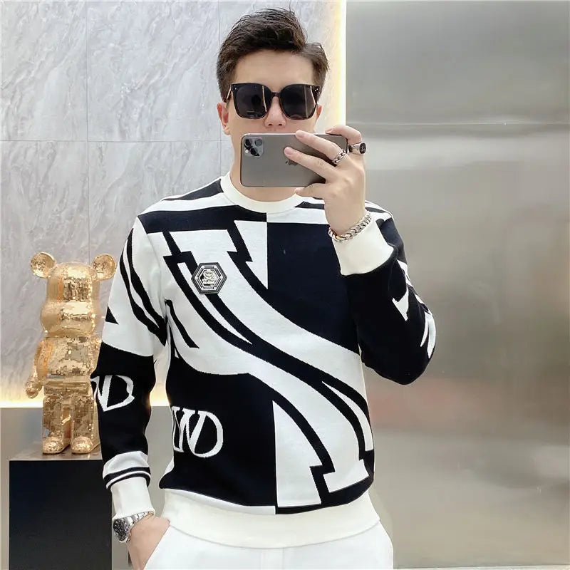 B&W Geometric O-Neck Sweater