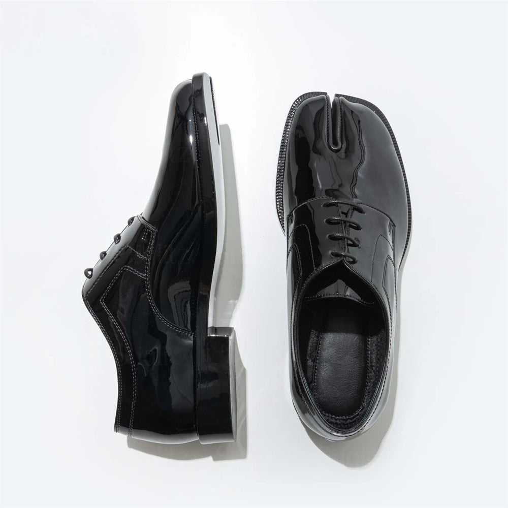 Black Shiny Leather Oxford Tabi Shoes