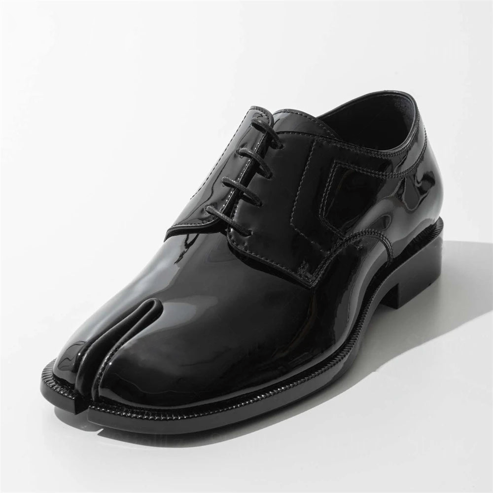 Black Shiny Leather Oxford Tabi Shoes