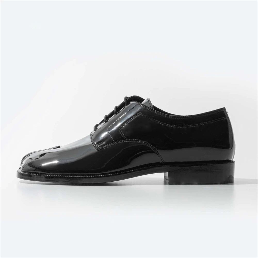 Black Shiny Leather Oxford Tabi Shoes