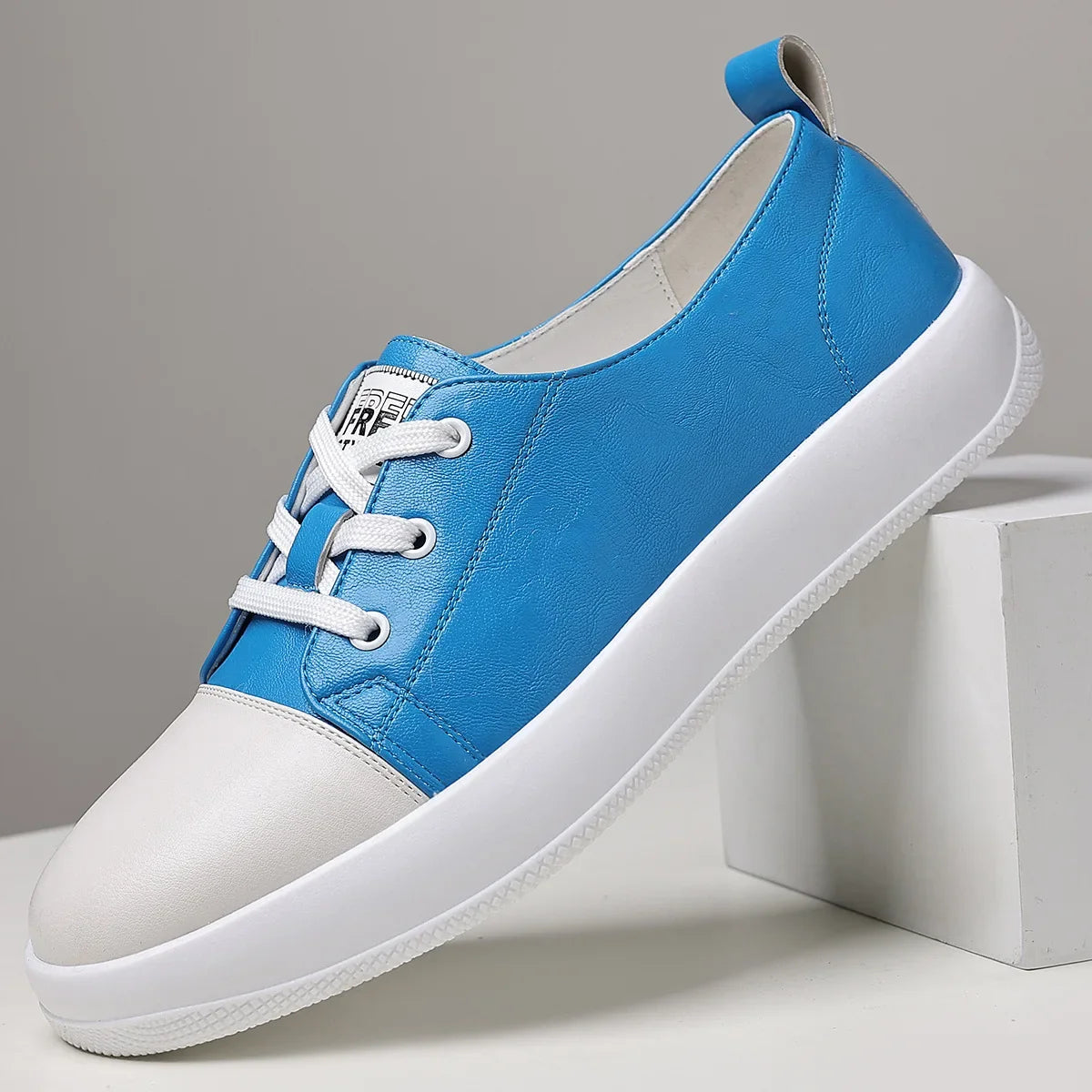 Solid Leather Casual Low-Top Sneakers
