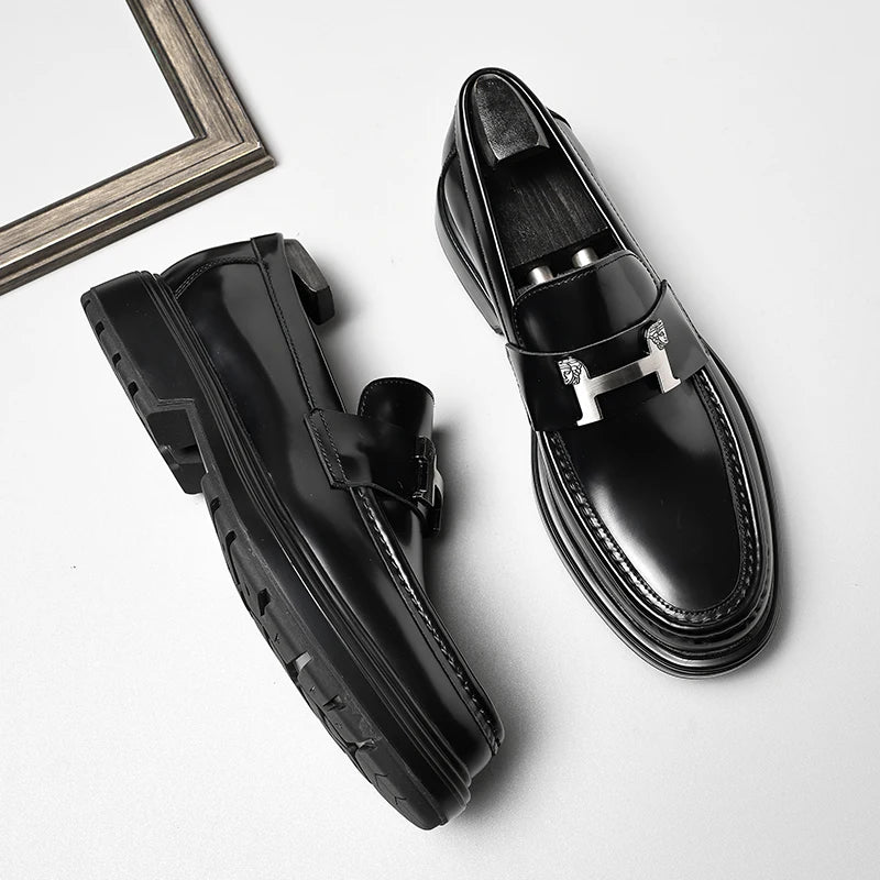 H-Horse Head Appliques Loafers