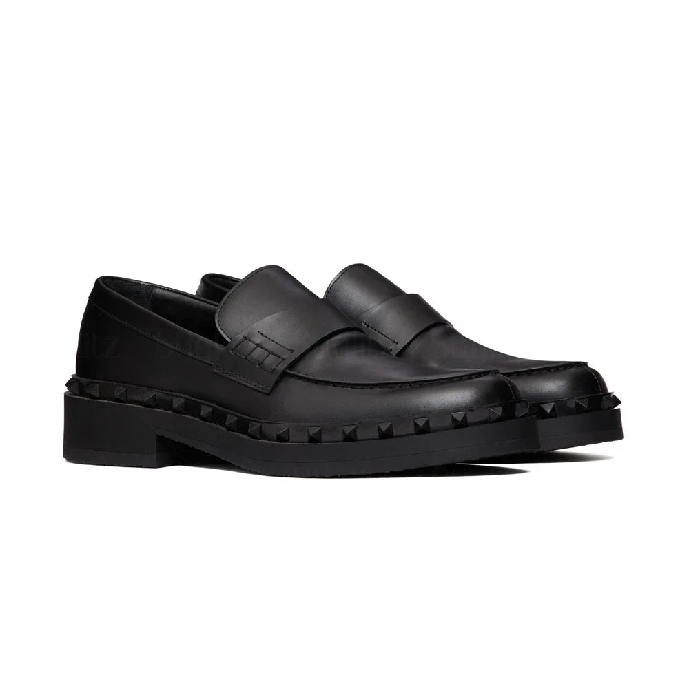 Rivet-Studded Around Design Men Loafers