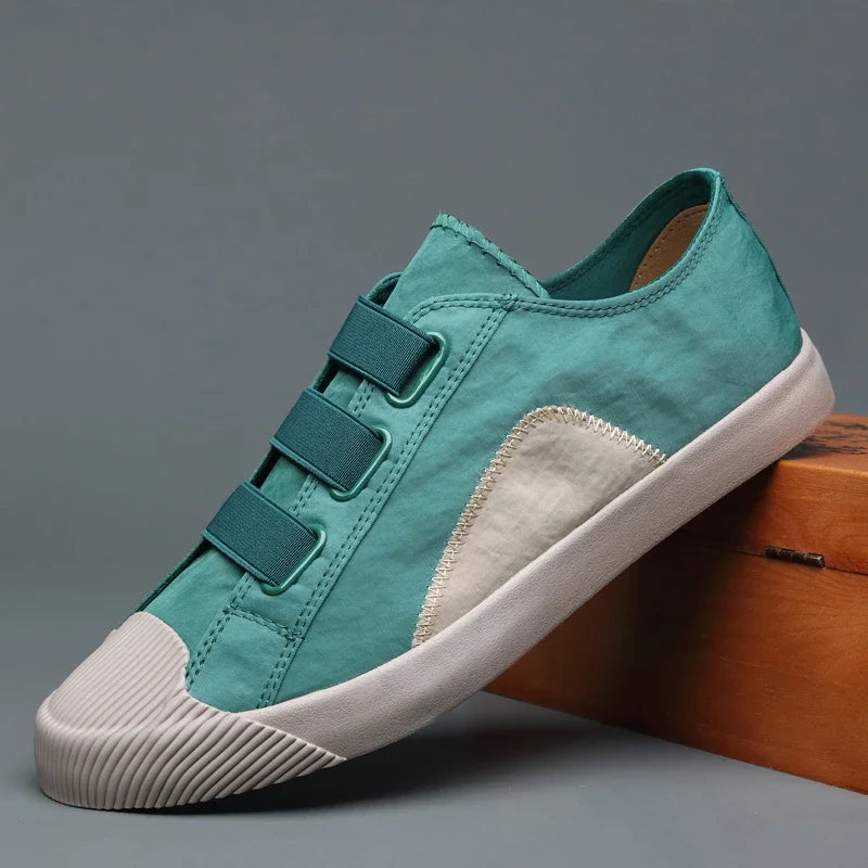 Canvas Low Top Round Toe Sneakers