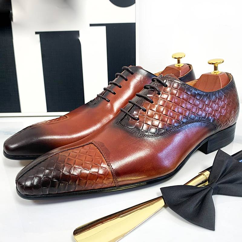 Elegant Lace-Up Pointed Shoes Men Oxfords Shoes