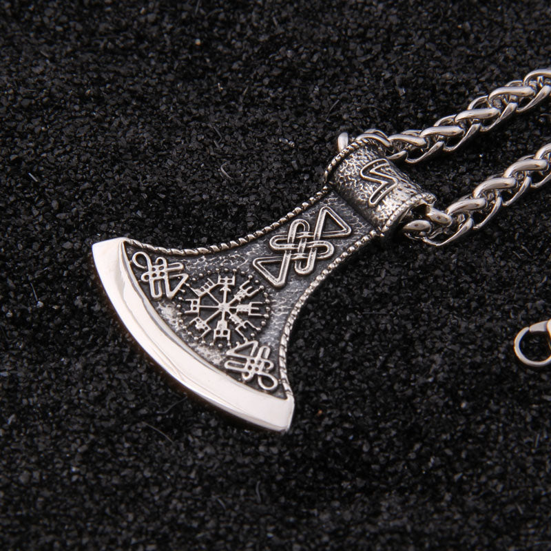 Trendy Silver Axe Pendant Design Men Necklace