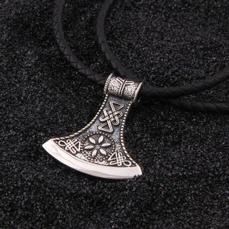 Trendy Silver Axe Pendant Design Men Necklace