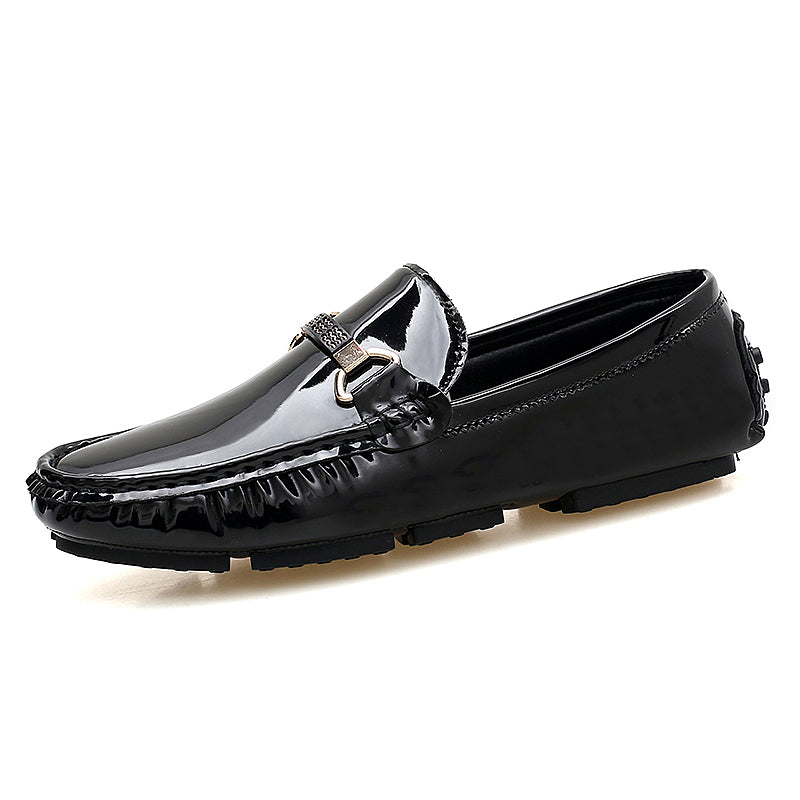 Solid Shine Moccasins with Chain Ornament Men Shoes