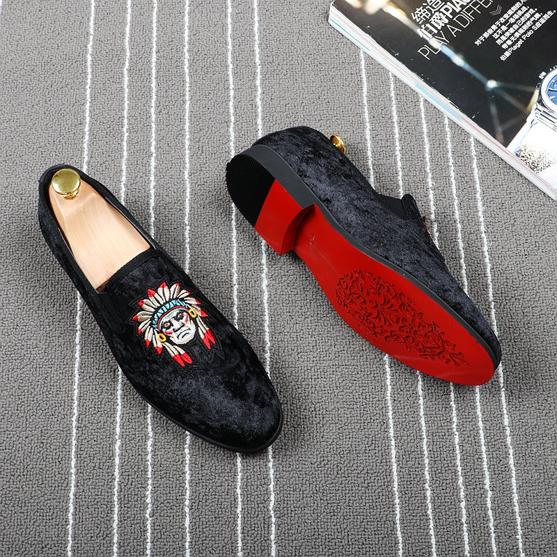 Indian Head Embroidery Men Velvet Loafers Shoes