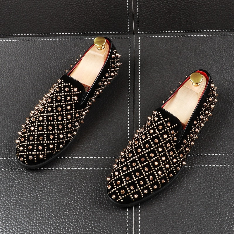 Black Luxury Plaid Rivets Pointed Toe Style Men Shoes