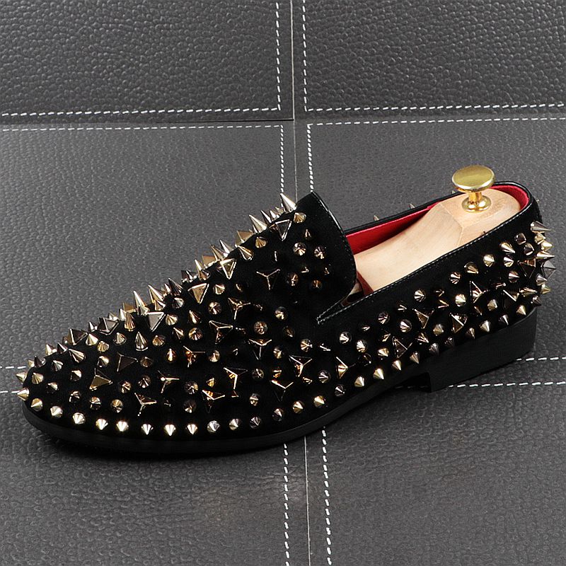 Black Sharp Rivets Pointed Toe Casual Style Men Shoes