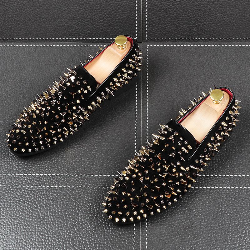 Black Sharp Rivets Pointed Toe Casual Style Men Shoes