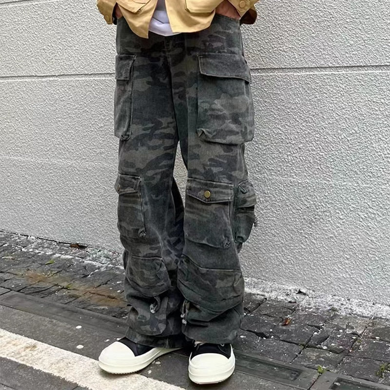 Full Pocket Camouflage Baggy Jeans