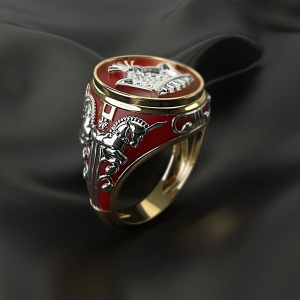 King Twin Horse Decorated Burgundy Ring