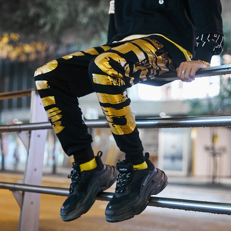 Gold Letter Printed Streetwear Style Men Loose Joggers