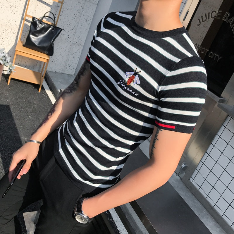 Stripe Slim Fit Black and White Men T Shirt