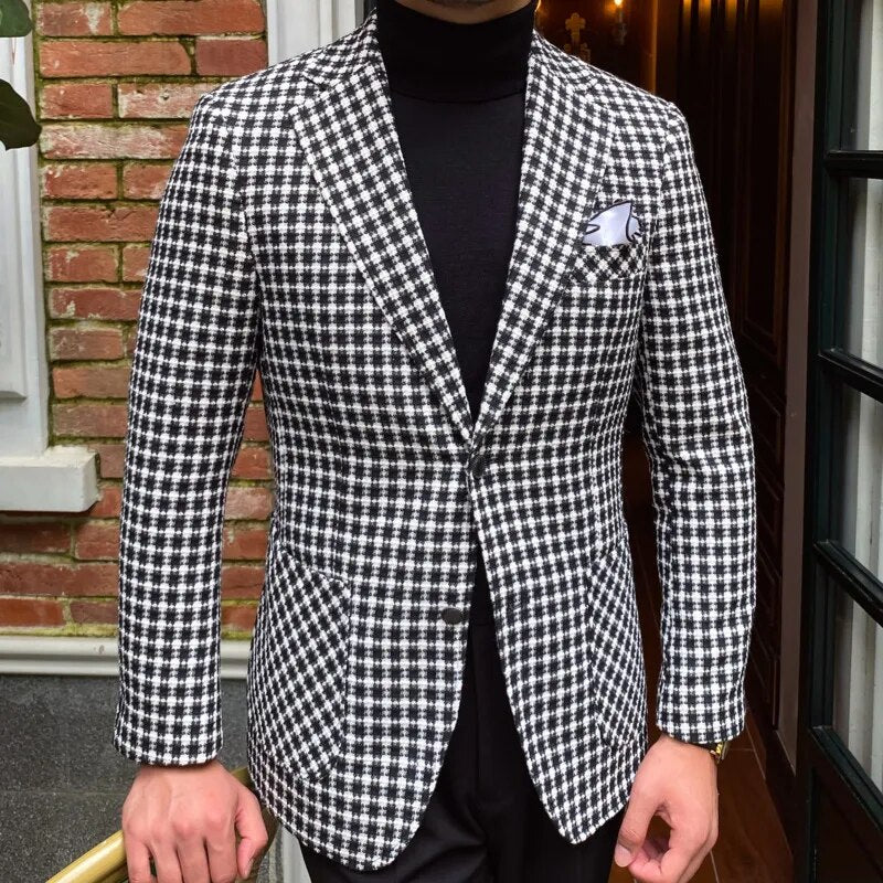 Black & White Houndstooth Pattern Blazer