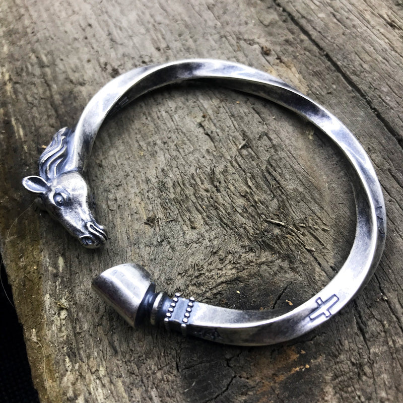 Adjustable Viking Horse Head and  Hooves Men Bracelet - FanFreakz